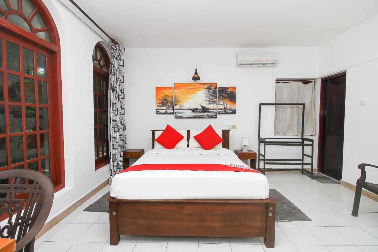 Oyo 459 Barasti Beach Resort Kalutara Extérieur photo
