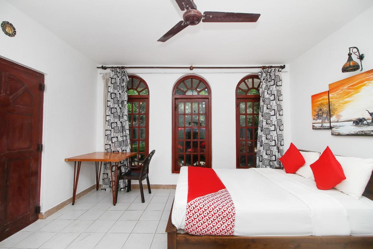 Oyo 459 Barasti Beach Resort Kalutara Extérieur photo