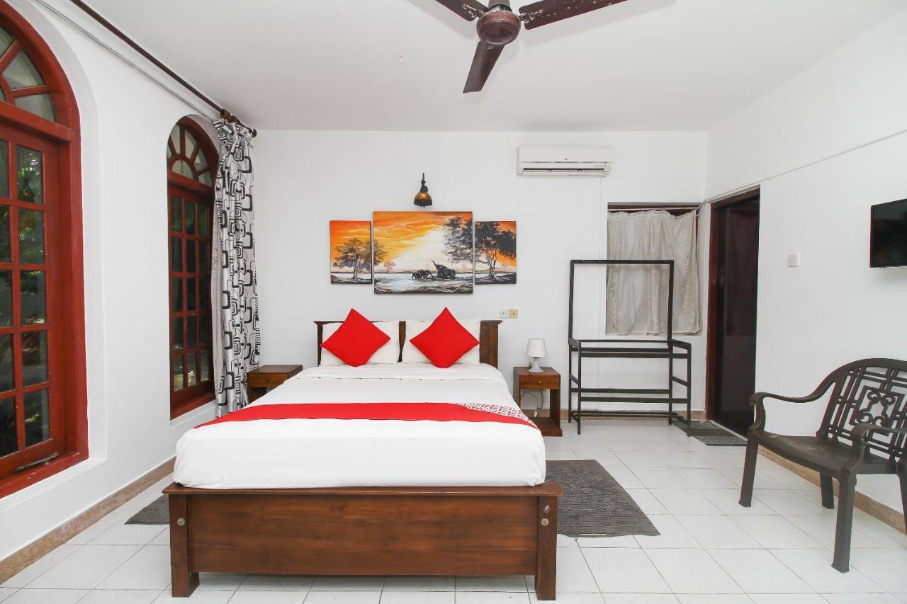 Oyo 459 Barasti Beach Resort Kalutara Extérieur photo
